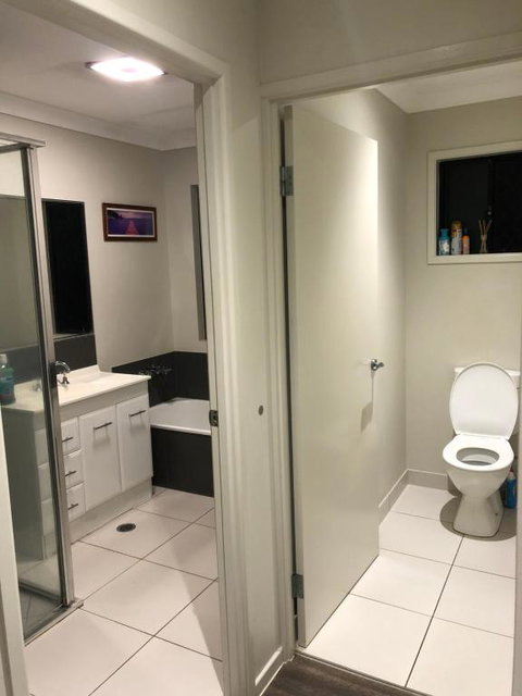 Private Bedroom Getaway - Surfers Gold Coast 3