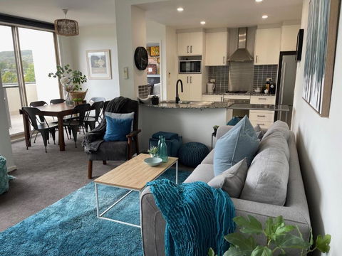 Qbn Cracker: 2BR, 2BA, 2 Secure B/ Ment Car Parks - Surfers Gold Coast 1