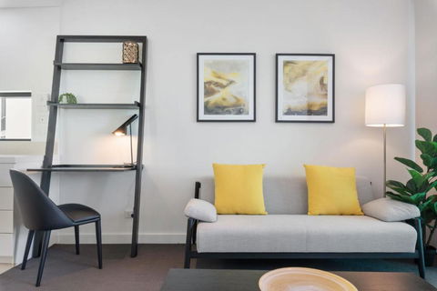 Quattro Apartments - Surfers Gold Coast 3