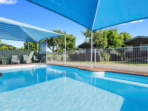 Queens Beach Tourist Village - Surfers Gold Coast 3