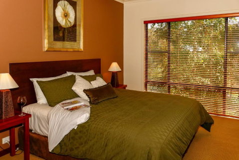 Rainbow Trail Chalets - Surfers Gold Coast 2