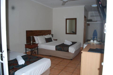 Rainforest Motel - Surfers Gold Coast 1