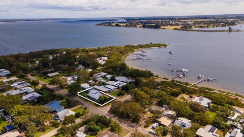 Raymond Island Retreat - Surfers Gold Coast 1