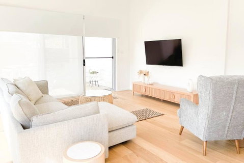 Red Brick Central Retreat - Surfers Gold Coast 1