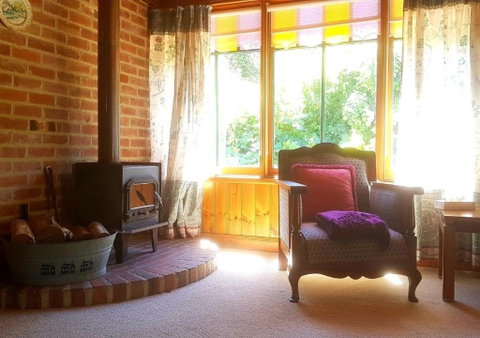 Red Brier Cottage Accommodation - Surfers Gold Coast 0