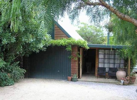 Red Brier Cottage Accommodation - Surfers Gold Coast 3