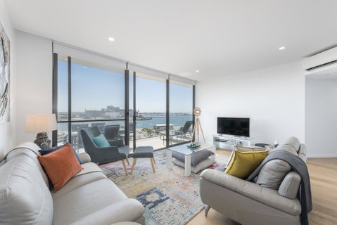 Astra Apartments Newcastle - Surfers Gold Coast 3