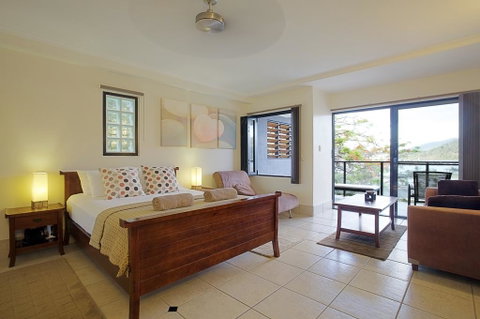 At Waterfront Whitsunday Retreat - Adults Only - Surfers Gold Coast 3