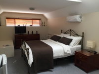 Atina Rocks Country Homestead