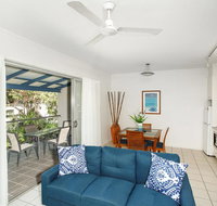 Baden 51 - Rainbow Shores Air conditioned Walk to Beach Swimming Pools - Surfers Gold Coast