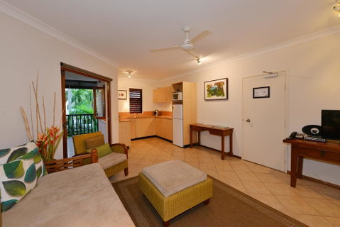 Balinese Style Apartment - Surfers Gold Coast 3