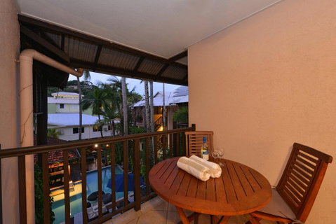 Balinese Style Apartment - Surfers Gold Coast 1