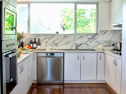 Barefoot' 7/44 Marine Drive - Fabulous Fingal Bay - Surfers Gold Coast 3