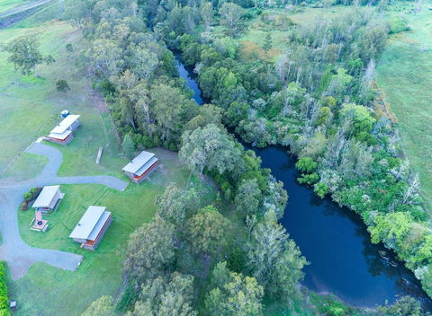Barrington Riverside Cottages - Surfers Gold Coast 1