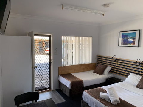 Baths Motel Moree - Surfers Gold Coast 1