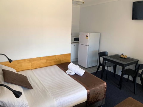 Baths Motel Moree - Surfers Gold Coast 2