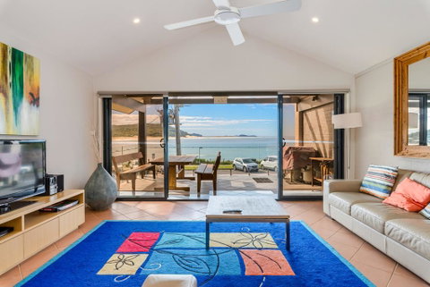 Beach Duplex 72b Marine Dr - Fingal Bay - Surfers Gold Coast 3
