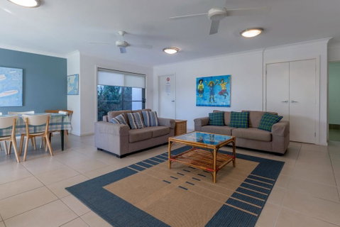 Beach House, Pacific Road, 1/20 - Surfers Gold Coast 3
