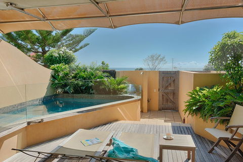 Beach Suites - Surfers Gold Coast 2