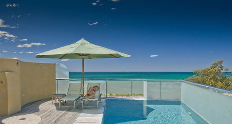 Beach Suites - Surfers Gold Coast 0