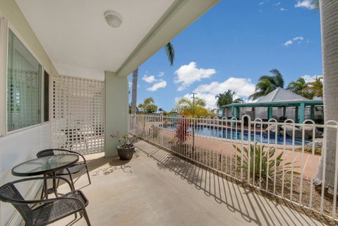 Reef Adventureland Motor Inn - Surfers Gold Coast 1