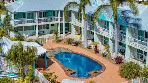 Reef Adventureland Motor Inn - Surfers Gold Coast 3