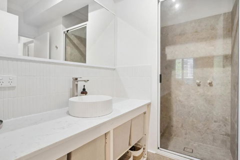 REGL20/11 - Regal In East Perth - Surfers Gold Coast 3