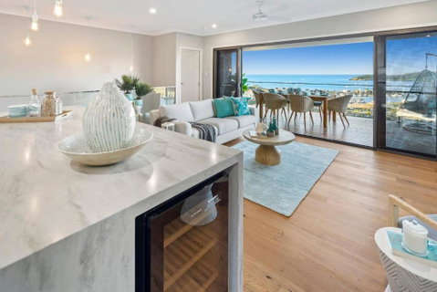 Relax & Daydream At 2 Elementa - Surfers Gold Coast 3