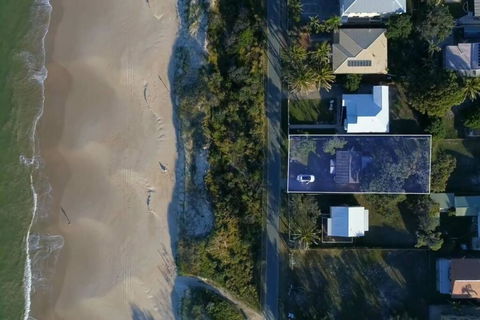 Relax On Rickman - Surfers Gold Coast 0