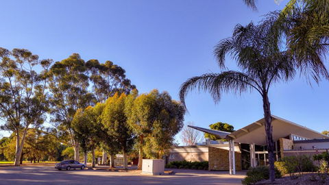 Renmark Country Club - Surfers Gold Coast 1