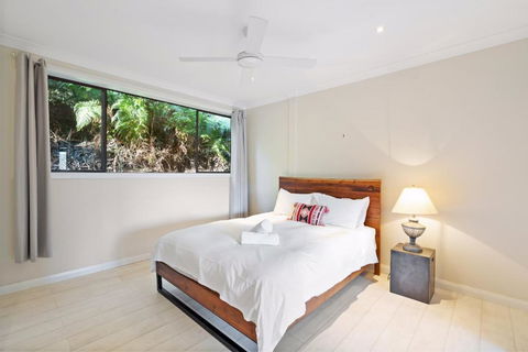 Retreat W Pool On Acreage - Surfers Gold Coast 2