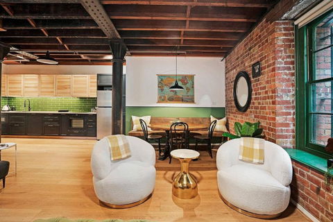 Retro Meets Industrial At Heritage Bond Store - Surfers Gold Coast 1