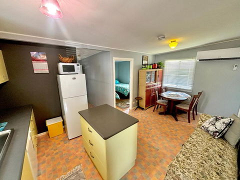 River Cottage On Cherry - Pet Friendly - Surfers Gold Coast 1