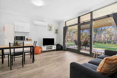 Riversands Rest Accommodation Paringa - Coobah Cottage - Surfers Gold Coast 2