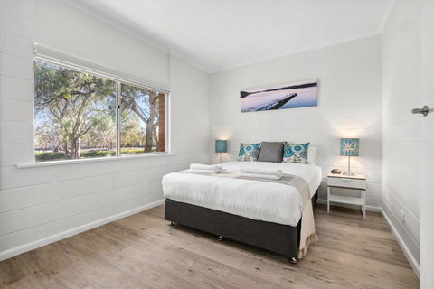 Riversands Rest Accommodation Paringa - Coobah Cottage - Surfers Gold Coast 0