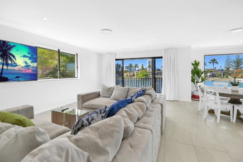 Riverside 3Bedroom Sunny House In Surfers Paradise - Surfers Gold Coast 3