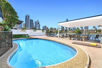 Riverside 3Bedroom Sunny House In Surfers Paradise with Surfers Gold Coast