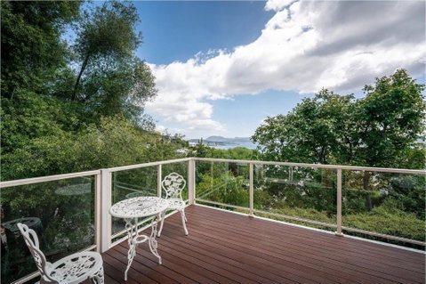 Riveting House With Incredible Water-view At SandyBay - Surfers Gold Coast 1