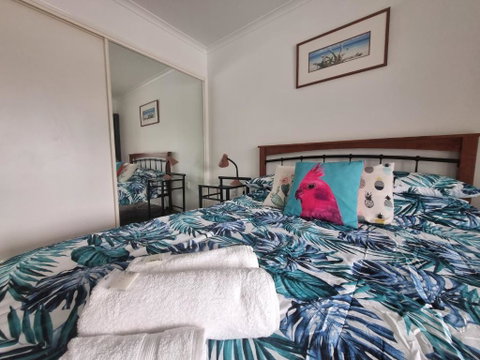 Residential Two-bedroom Unit On The Strand, Self-check In, Wi-fi - Surfers Gold Coast 2