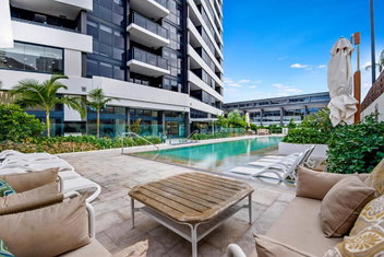 Ruby - Self Contained, Privately Managed Apartments with Surfers Gold Coast