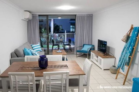 Sand Dunes Resort Stunning Beachfront Apartment - Surfers Gold Coast 3