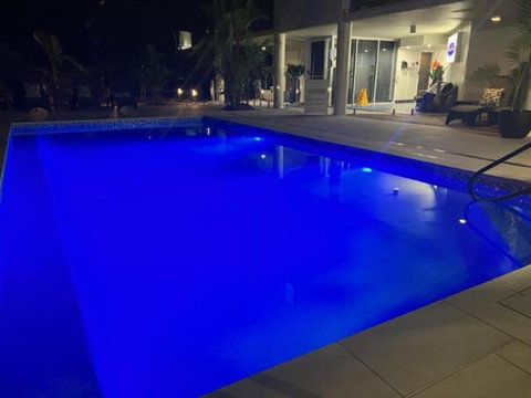 ROOFTOP APARTMENT AT MARINA TERRACES - Surfers Gold Coast 1