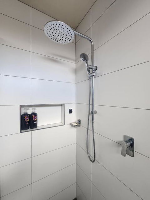 Rosebud Retro Retreat - Surfers Gold Coast 1