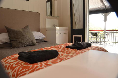 Royal Gatton Hotel - Surfers Gold Coast 2