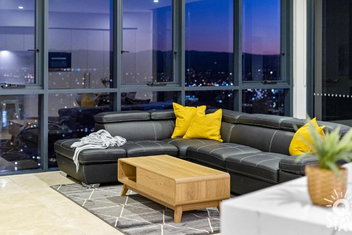 Ruby - 2 Bedroom Penthouse In Surfers Paradise! with Surfers Gold Coast