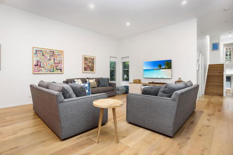 Russell Street Retreat - Surfers Gold Coast 2