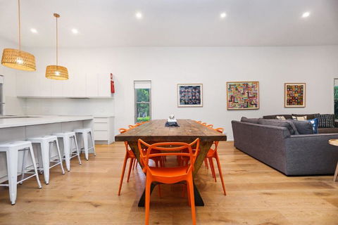 Russell Street Retreat - Surfers Gold Coast 3