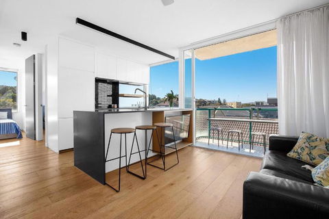 S16S - Bondi Vistas - Surfers Gold Coast 1