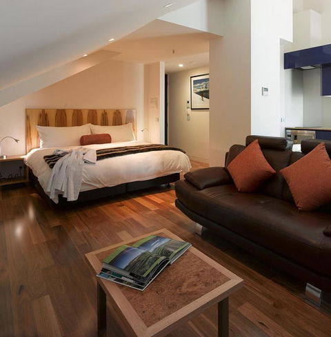 Salamanca Wharf Hotel - Surfers Gold Coast 2