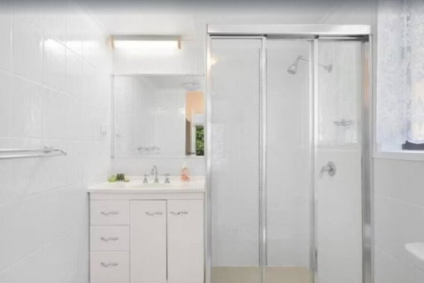 Salerno - Hosted By Burleigh Letting - Surfers Gold Coast 3